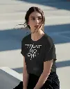 women's trust no one typography tshirt 4 colors