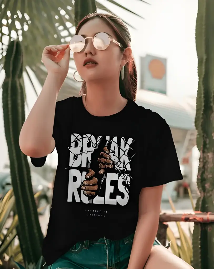 women's break rules graphic printed tshirt black